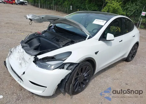 2023 Tesla Model Y Performance Dual Motor All-Wheel Drive z USA, uszkodzony, nr VIN 7SAYGDEF6PF712384
